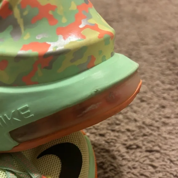 Nike KD 7 Easter(Size 6Y) - Picture 9 of 11
